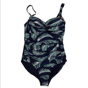 Nip Tuck Women One Piece Swim suit Size 8 NWOT